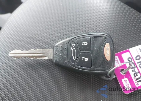 2010 Chrysler Sebring Touring из США, поврежденный, VIN 1C3CC4FB7AN162785